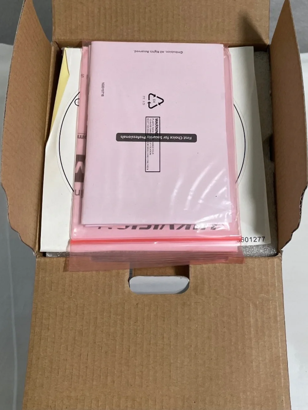 (Lot of 2) HIKVISION 4MP IR Outdoor Turret IP Security Camera - New (Open Box) - Picture 4 of 11